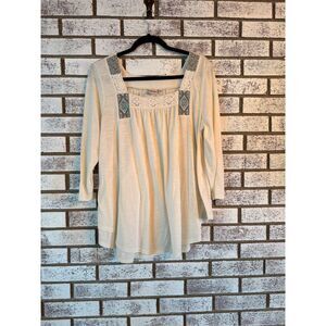 Mudd Cream Colored Long Top with blue & grey details